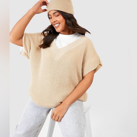 Boohoo Knitted Sleeveless Top *NEW* - Picture 2 of 4